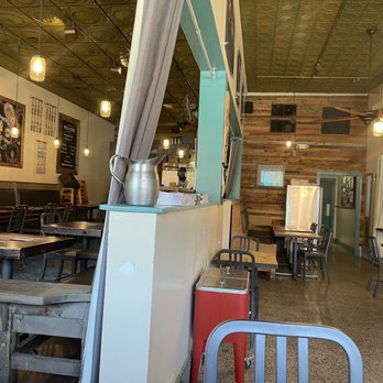Company Cafe & Bar - Dining area. Larger than this, but people were dining on the other side. - Cafes Near Me - Dallas, Texas