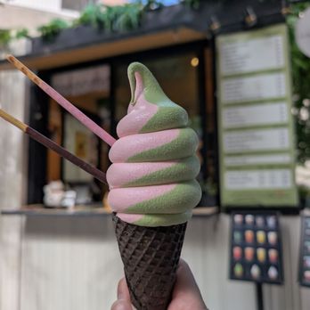 Ichigo Matcha - Strawberry and Matcha softserve - Ice Cream & Frozen Yogurt Near Me - Denver, Colorado