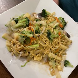 Ichiban Japanese Steak House - Veggie Stir-fry with noodle