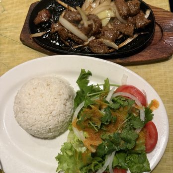 Saigon Star - Sizzling Steak Filet Mignon (Com Bo Luc Lac) - $18.50 - Vietnamese Near Me - San Diego, California