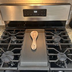 Rosa's House Cleaning - Deep cleaned appliances