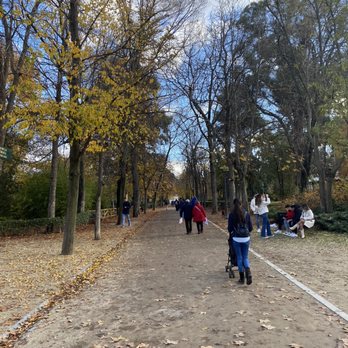 Estanque Grande del Buen Retiro - Parks Near Me - Madrid, M