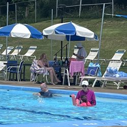 Valley Brook Swimming & Tennis Club