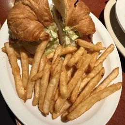 Croissant sandwich