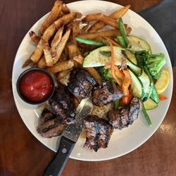 The Grill at Fairview Inn - Delicious steak tips!!