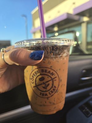 The Coffee Bean & Tea Leaf by null