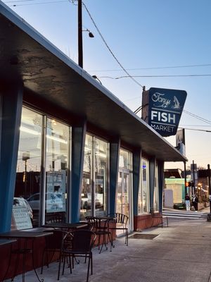 Tony's Fish Market by null