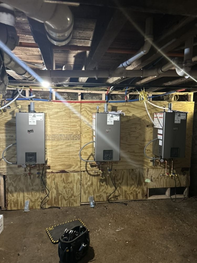 Slide of Uppercut Plumbing