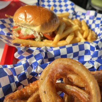 Island Queen - a burger and onion rings in a basket - Burgers Near Me - Vashon, Washington Island Queen - a burger and onion rings in a basket - Burgers Near Me - Vashon, Washington