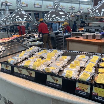 Buc-ee’s - Gas Stations Near Me - Fort Valley, Georgia