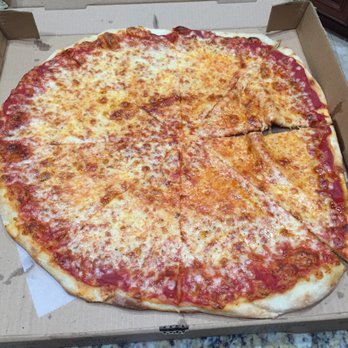Roberto's Italian Pizzeria - Large cheese pizza - Italian Near Me - Boca Raton, Florida
