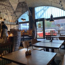 Nando's - Interior
