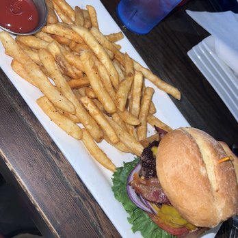 The Talking Pint - Bars Near Me - Riverview, Florida