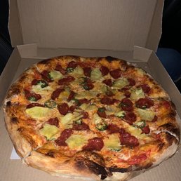 Apulo with Pineapple Apulo with Pineapple