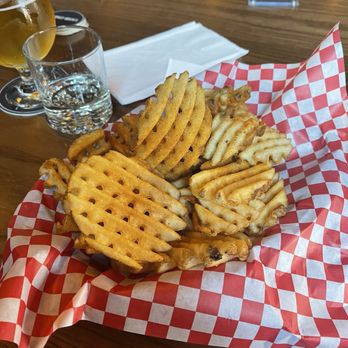 Tinker Tavern - Cocktail Bars Near Me - Portland, Oregon