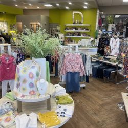 Neecee's - Comfy, colorful clothing & accessories.