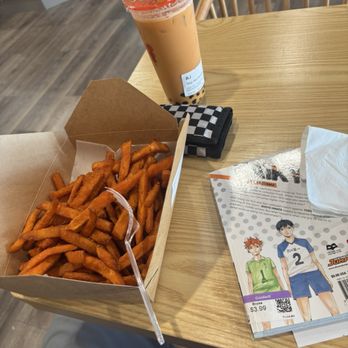 Lucky Tea Co - Sweet potato fries and a 24oz Thai tea mixed with horchata - Bubble Tea Near Me - West Covina, California Lucky Tea Co - Sweet potato fries and a 24oz Thai tea mixed with horchata - Bubble Tea Near Me - West Covina, California