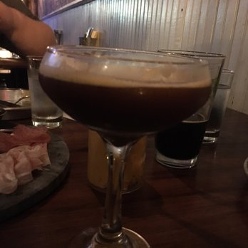 The Earl - Express-Your-Tini - Bars Near Me - New Albany, Indiana The Earl - Express-Your-Tini - Bars Near Me - New Albany, Indiana