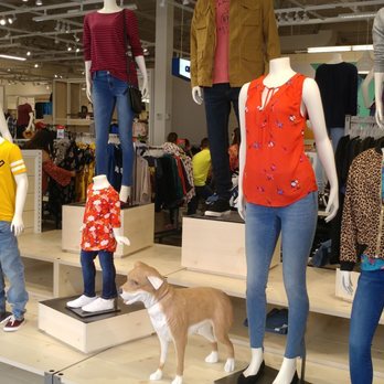 Old Navy - You can even buy some stuff for your wife or significant other. - Women's Clothing Near Me - Albuquerque, New Mexico