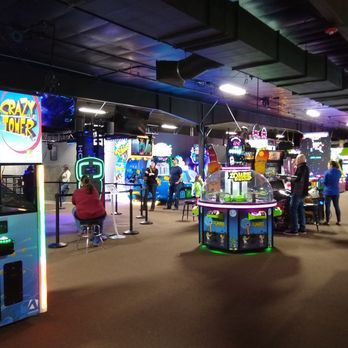 Metropolis Motel & Waterpark - Arcade - Hotels Near Me - Eau Claire, Wisconsin Metropolis Motel & Waterpark - Arcade - Hotels Near Me - Eau Claire, Wisconsin