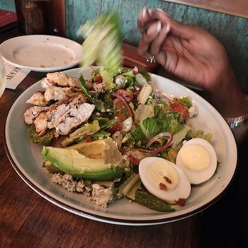 Local 22 Kitchen & Bar - New American Near Me - Durham, North Carolina