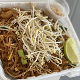 Close up of the Chicken Pad Thai! They also have Shrimp, Beef, and Pork Pad Thai! Close up of the Chicken Pad Thai! They also have Shrimp, Beef, and Pork Pad Thai!