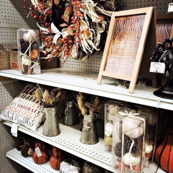 Big Lots - 8/12/17 - Department Stores Near Me - Santa Paula, California