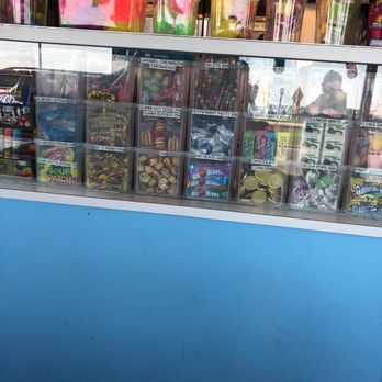 Harbor's Point Ice Cream - a display of candy - Ice Cream & Frozen Yogurt Near Me - Gloucester, Massachusetts