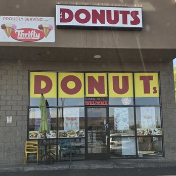 Rainbow’s Donuts - Outside - Donuts Near Me - Las Vegas, Nevada Rainbow’s Donuts - Outside - Donuts Near Me - Las Vegas, Nevada
