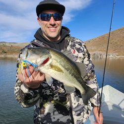 Mah-Hah Outfitters - Epic bass fishing!
