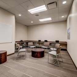 Rainier Springs - Group therapy space