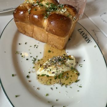 The Landon - Pull apart Bread - American Near Me - Tampa, Florida