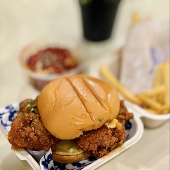 CHX Sandwiches - The Valley - Chicken Shop Near Me - Los Angeles, California CHX Sandwiches - The Valley - Chicken Shop Near Me - Los Angeles, California