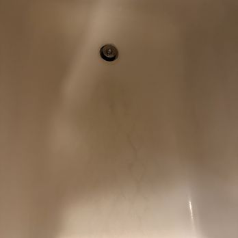 Skamania Lodge - Dirty tub - Hotels Near Me - Stevenson, Washington