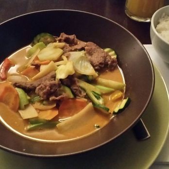 Ginko - Schön scharfes Thai Curry mit Rind - Japanese Near Me - Wörgl, 7 Ginko - Schön scharfes Thai Curry mit Rind - Japanese Near Me - Wörgl, 7