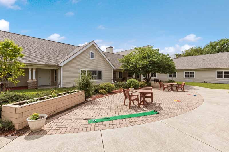 SOUTHPOINTE HEALTHCARE CENTER Updated November 2024 74 Photos