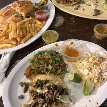 El Guanaco - Salvadoran Near Me - St. Louis, Missouri