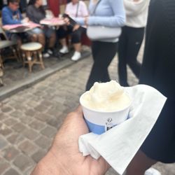 La Goutte de Lait - Taster size.