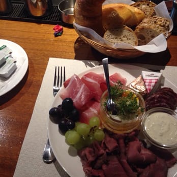 Blue Cocktailbar - Herzhaftes Adventsbrunch - Bars Near Me - Kreuzlingen, TG Blue Cocktailbar - Herzhaftes Adventsbrunch - Bars Near Me - Kreuzlingen, TG