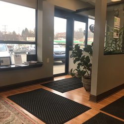 Back & Neck Care Center - Gregory Tarnow DC - Waiting for with free Wi-Fi