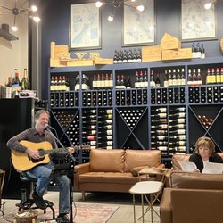 Uva Wine Bar - Ambiance
