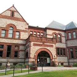 Forbes Library