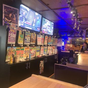The Floatation Device - Bar area - New American Near Me - Gig Harbor, Washington