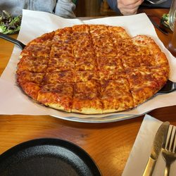 Angler's Haven Resort - Large cheese pizza with thick crust