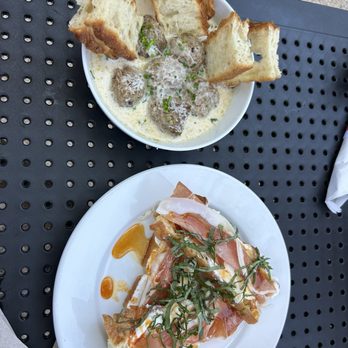 Uncle Nicky's - Italian Near Me - Austin, Texas