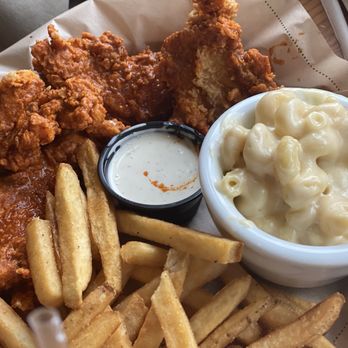 Chili's - Tenders Crispy Chicken Crispers Combo - American Near Me - Pace, Florida Chili's - Tenders Crispy Chicken Crispers Combo - American Near Me - Pace, Florida