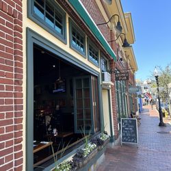 Stones Pub and Eatery - Outside