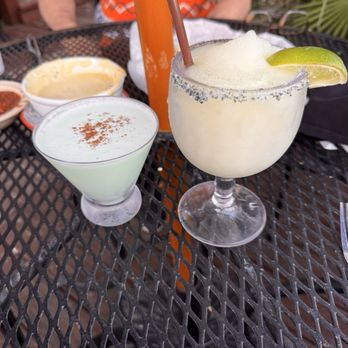 Pelons Tex-Mex - Mexican Grasshopper and Frozen Marg. - Tex-Mex Near Me - Austin, Texas Pelons Tex-Mex - Mexican Grasshopper and Frozen Marg. - Tex-Mex Near Me - Austin, Texas