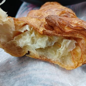 CouchLand Coffee House - Croissant - Coffee & Tea Near Me - Wickliffe, Ohio