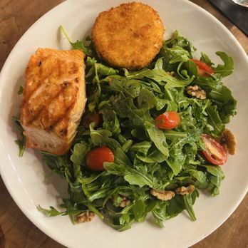 The Cooper - Fried goat cheese salad with salmon add-on - American Near Me - Palm Beach Gardens, Florida The Cooper - Fried goat cheese salad with salmon add-on - American Near Me - Palm Beach Gardens, Florida